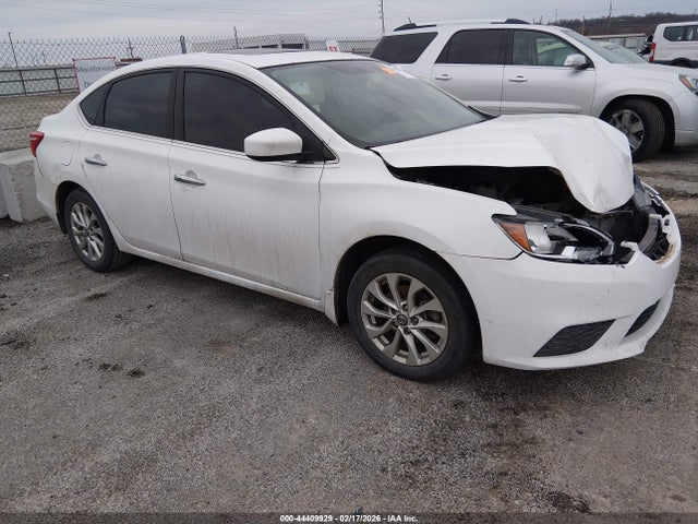 Salvage Nissan Sentra Image