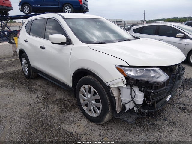 Salvage Nissan Rogue Image