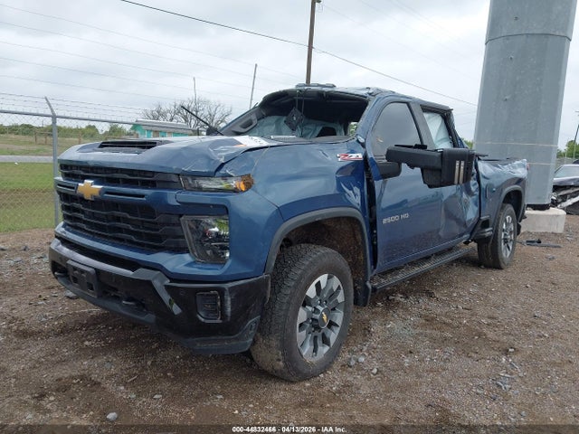 Chevrolet Silverado 2500 4wd  Standard Bed Custom