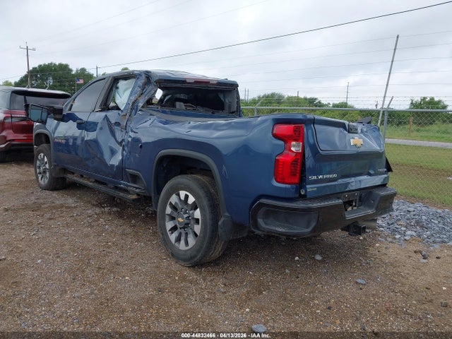 Chevrolet Silverado 2500 4wd  Standard Bed Custom