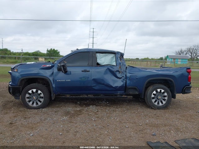 Chevrolet Silverado 2500 4wd  Standard Bed Custom