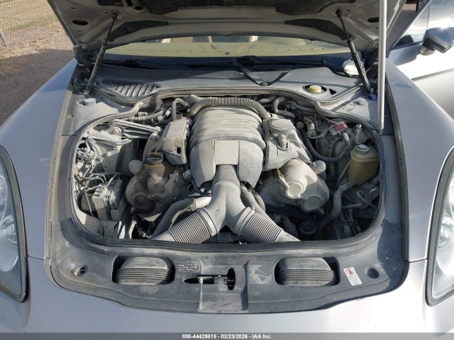 Porsche Panamera 4