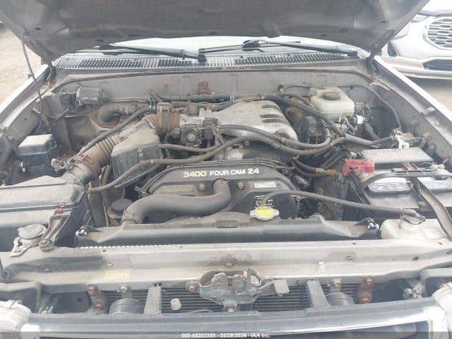 Toyota 4Runner Limited V6