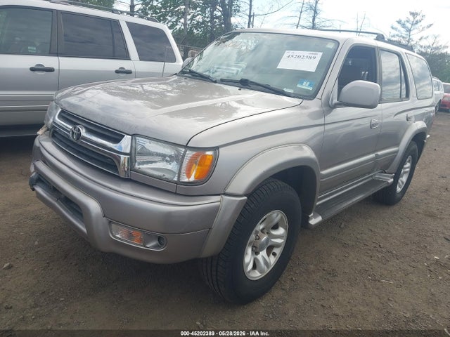 Toyota 4Runner Limited V6