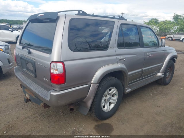 Toyota 4Runner Limited V6