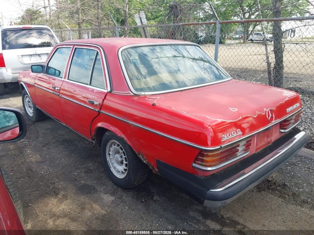 Mercedes-Benz 300 Dt