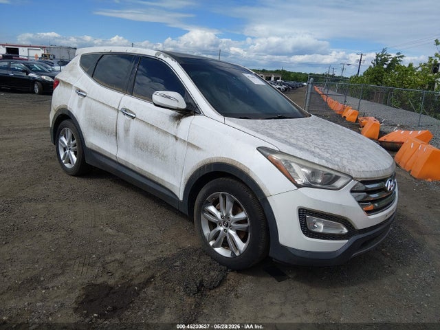 Salvage Hyundai SANTA FE Image