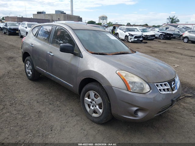 Salvage Nissan Rogue Image