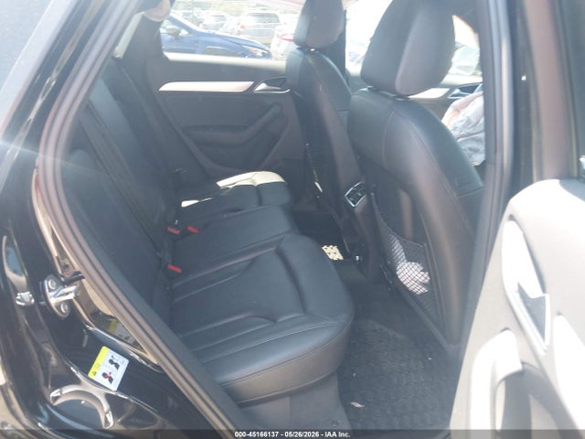 Audi Q3 2.0t Premium Plus