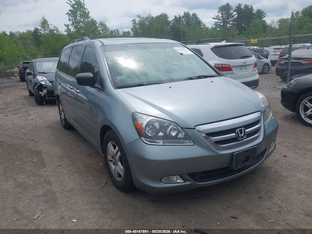 Salvage Honda Odyssey Image