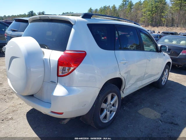 Toyota RAV4 Limited V6
