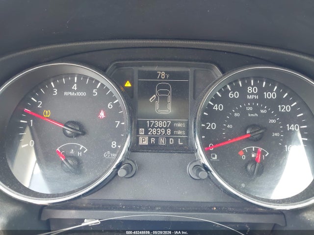 Nissan Rogue S