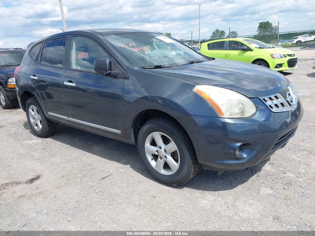 Salvage Nissan Rogue Image