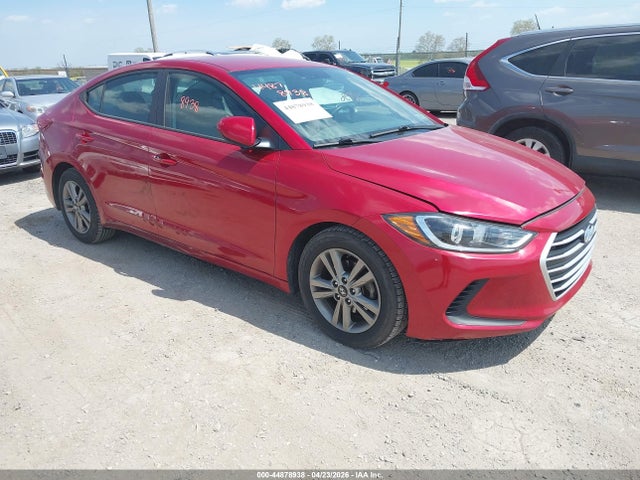 Salvage Hyundai ELANTRA Image