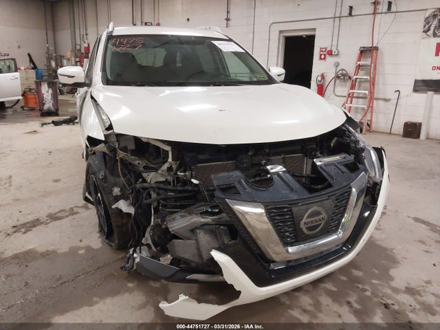 Nissan Rogue Sv