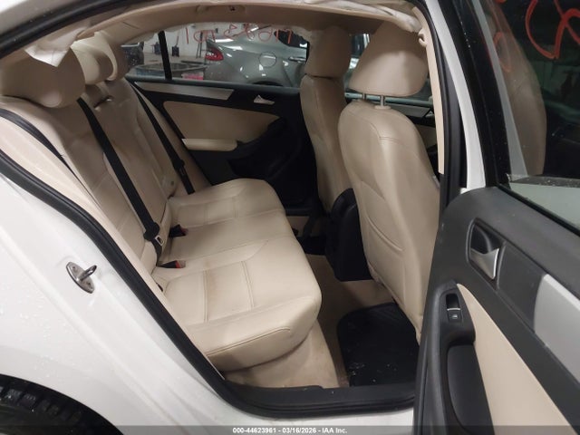 Volkswagen Jetta 1.8t Se