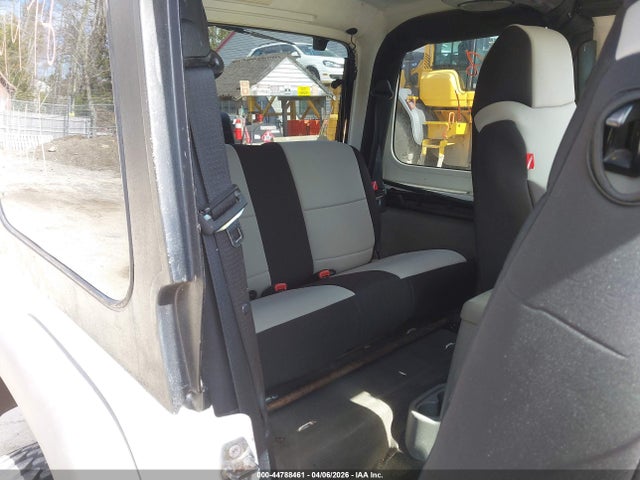 Jeep Wrangler X
