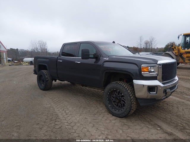 Salvage GMC Sierra 2500 Image