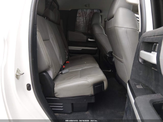 Toyota Tundra Limited 5.7l V8