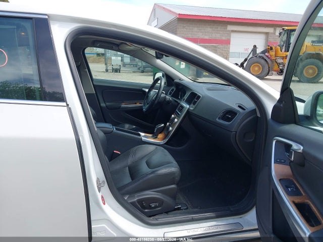Volvo S60 Inscription T5 Platinum