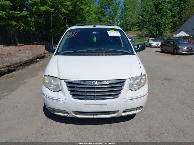 Chrysler Town & Country Touring