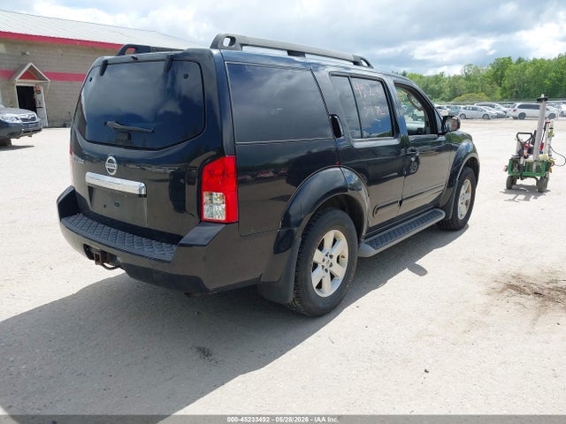 Nissan Pathfinder Sv