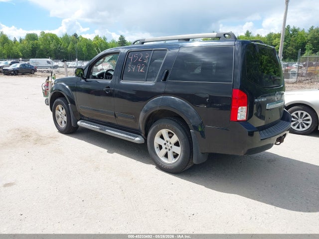 Nissan Pathfinder Sv
