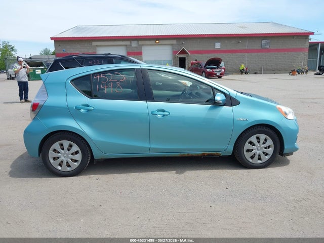 Toyota Prius c Two