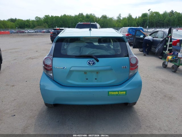 Toyota Prius c Two