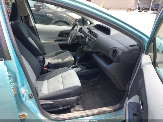 Toyota Prius c Two