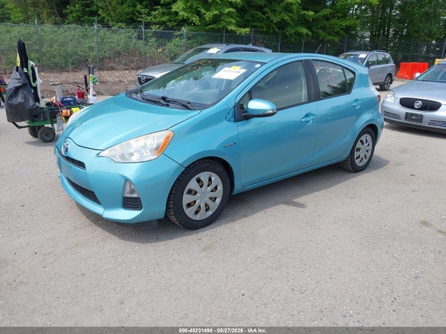 Toyota Prius c Two