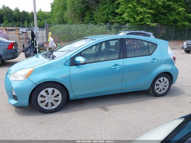 Toyota Prius c Two