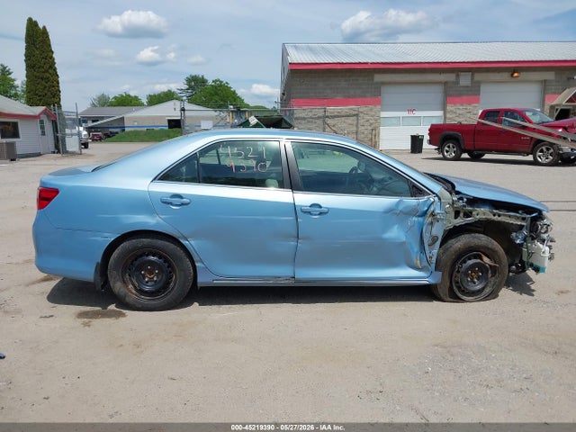 Toyota Camry Le