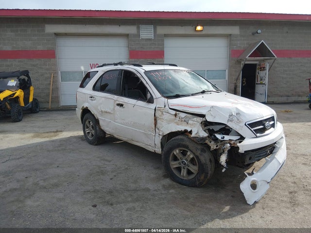 Salvage Kia Sorento Image