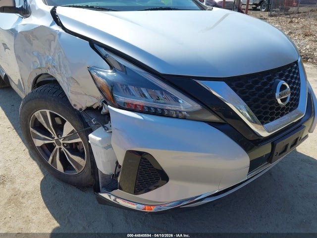 Nissan Murano S