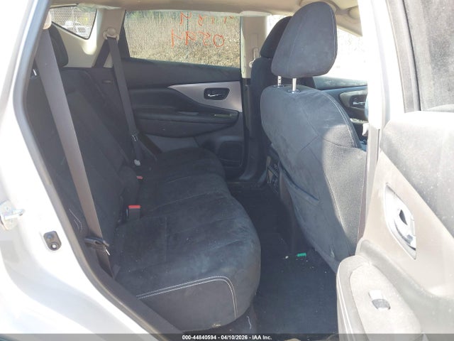 Nissan Murano S