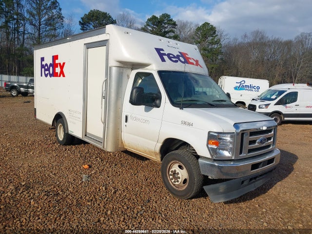 2024 Ford E-450