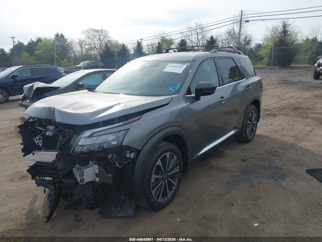 Nissan Pathfinder Platinum