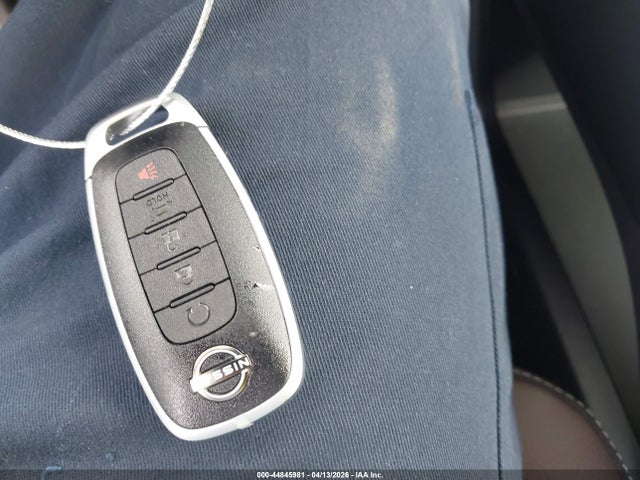 Nissan Pathfinder Platinum