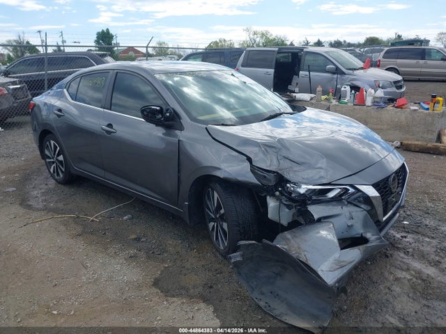 Salvage Nissan Sentra Image