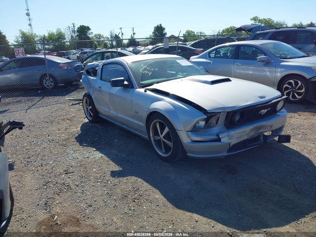 Salvage Ford Mustang Image