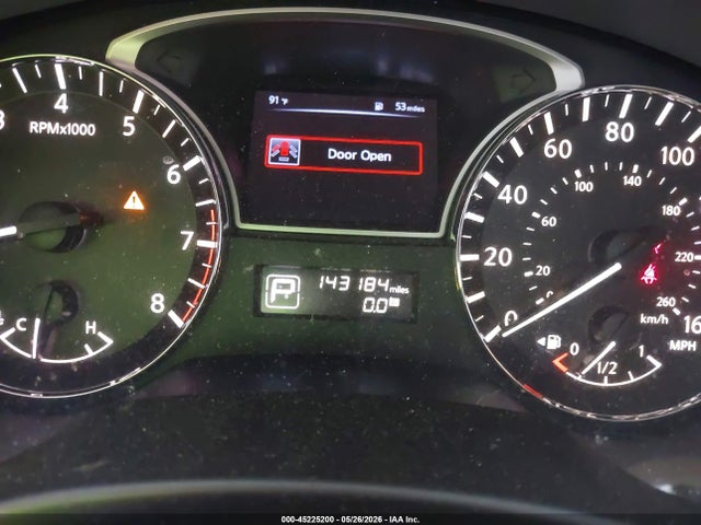 Nissan Pathfinder S