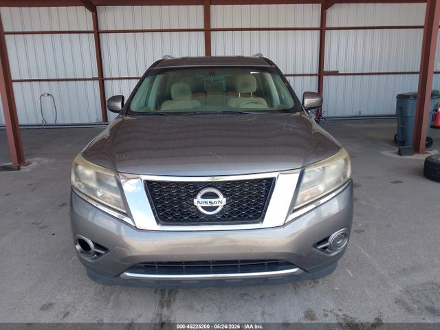 Nissan Pathfinder S