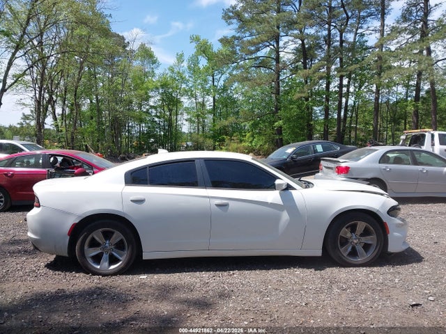 Dodge Charger Sxt