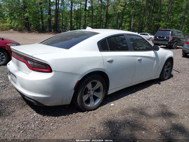 Dodge Charger Sxt