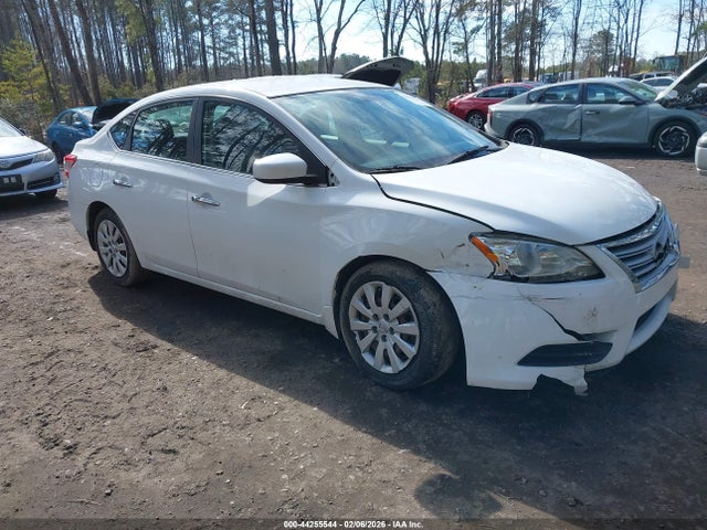 Salvage Nissan Sentra Image