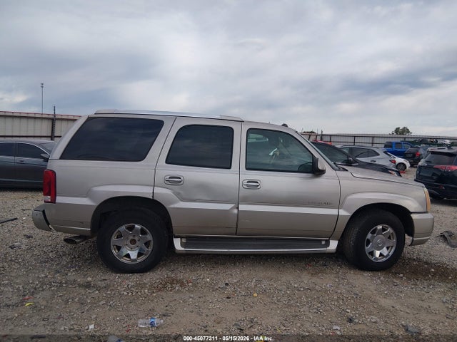 Cadillac Escalade Standard