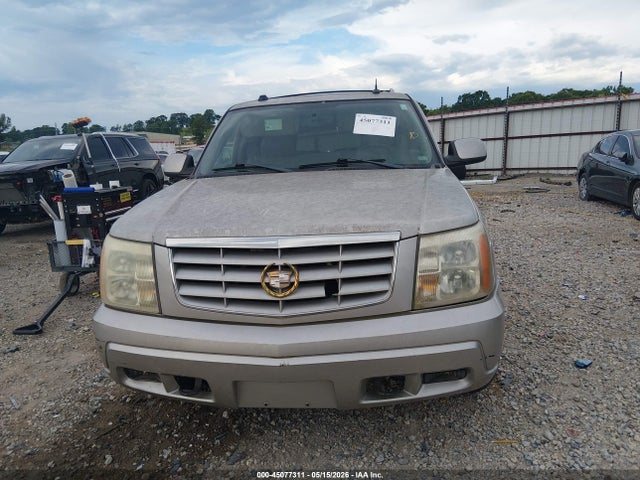 Cadillac Escalade Standard