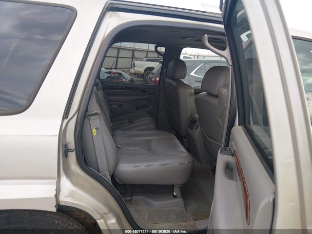 Cadillac Escalade Standard