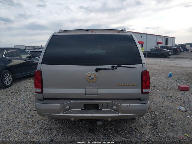 Cadillac Escalade Standard
